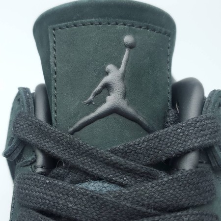 KAWS x Air Jordan 4 Retro 'Black' KAWS x Air Jordan 4 Retro 'Black'